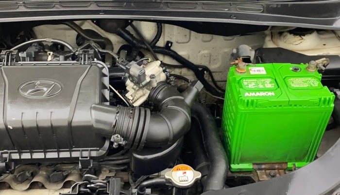 2014 Hyundai i10 MAGNA 1.1, Petrol, Manual, 84,452 km, Engine View - Left