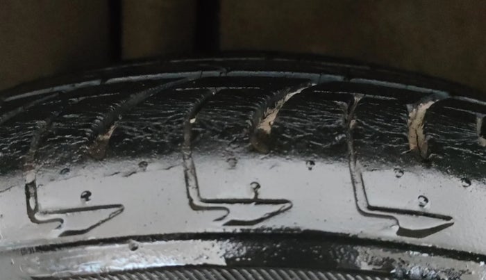 2019 Ford Ecosport TITANIUM 1.0L ECOBOOST SPORTS(SUNROOF), Petrol, Manual, 19,654 km, Right Rear Tyre Tread