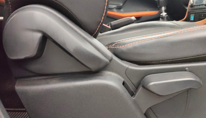 2019 Ford Ecosport TITANIUM 1.0L ECOBOOST SPORTS(SUNROOF), Petrol, Manual, 19,654 km, Driver Side Adjustment Panel