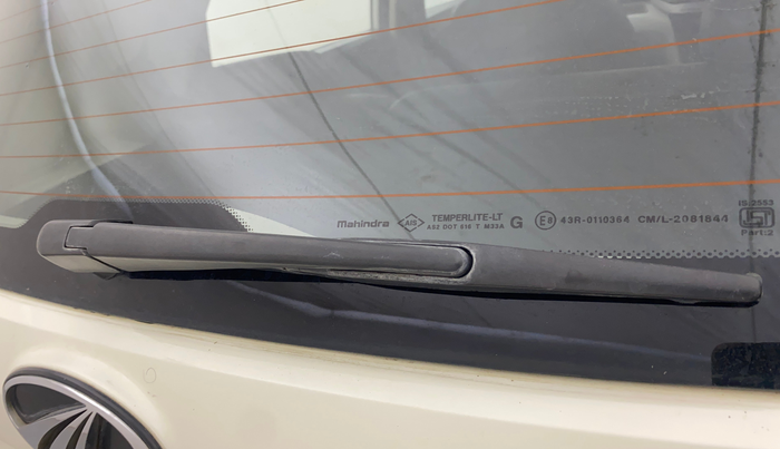 2022 Mahindra XUV300 W8 1.5 DIESEL, Diesel, Manual, 1,02,803 km, Rear Wiper