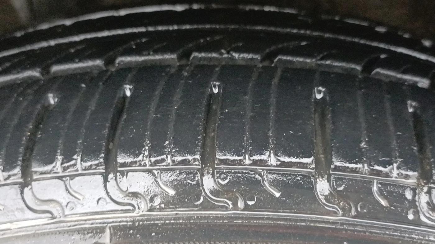 2017 Honda Jazz 1.2L I-VTEC V AT, Petrol, Automatic, 60,102 km, Left Front Tyre Tread