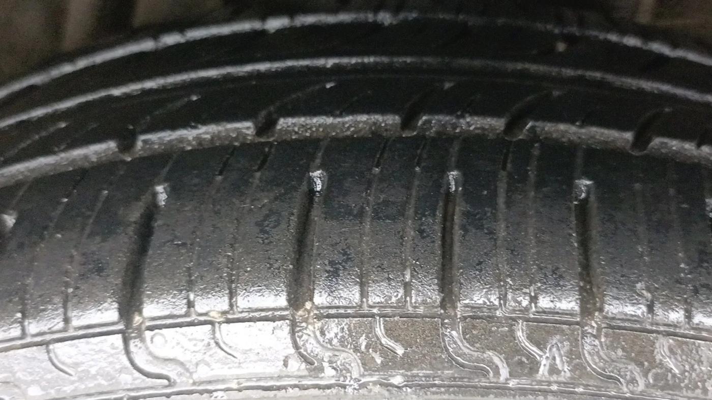 2017 Honda Jazz 1.2L I-VTEC V AT, Petrol, Automatic, 60,102 km, Left Rear Tyre Tread