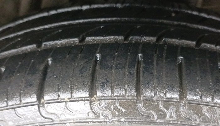 2017 Honda Jazz 1.2L I-VTEC V AT, Petrol, Automatic, 60,102 km, Left Rear Tyre Tread