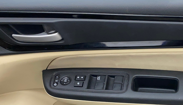 2019 Honda Amaze 1.5L I-DTEC V CVT, Diesel, Automatic, 59,647 km, Driver Side Door Panels Control