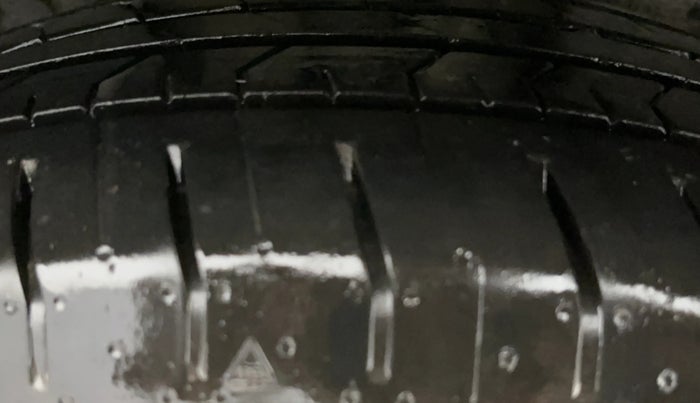 2025 KIA SELTOS HTX (O)1.5 Petrol MT, Petrol, Manual, 8,337 km, Right Rear Tyre Tread