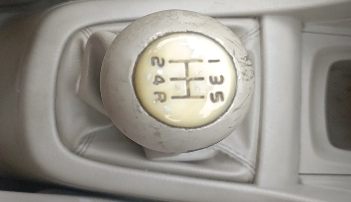 2014 Maruti Ertiga ZXI, Petrol, Manual, 92,485 km, Gear Lever