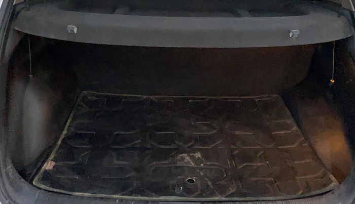 2016 Hyundai Creta S 1.6 PETROL, Petrol, Manual, 94,050 km, Boot Inside