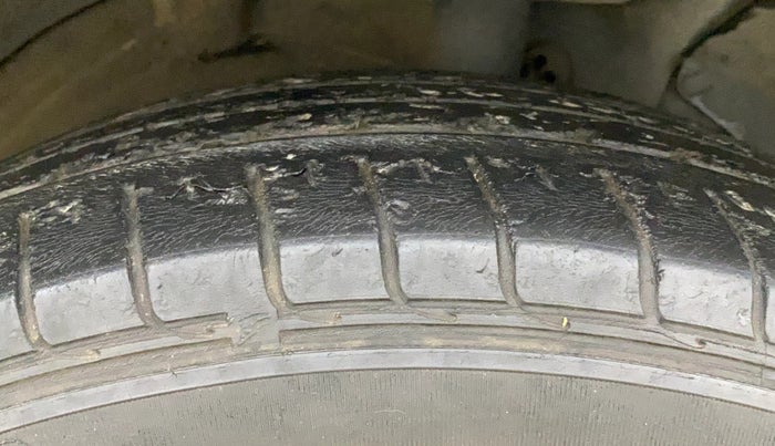 2020 MG HECTOR SUPER 1.5 PETROL, Petrol, Manual, 42,005 km, Right Front Tyre Tread