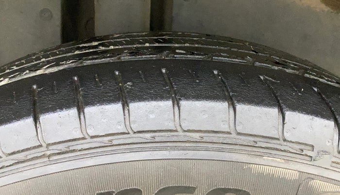 2020 MG HECTOR SUPER 1.5 PETROL, Petrol, Manual, 42,005 km, Right Rear Tyre Tread