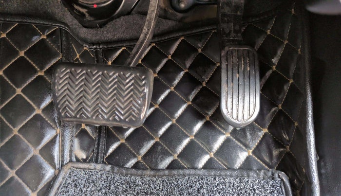 2022 Toyota Innova Crysta 2.4 ZX AT 7 STR, Diesel, Automatic, 37,777 km, Pedals