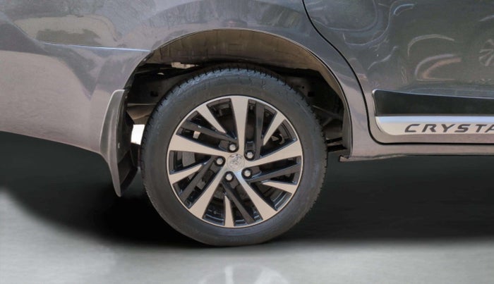 2022 Toyota Innova Crysta 2.4 ZX AT 7 STR, Diesel, Automatic, 37,777 km, Right Rear Wheel