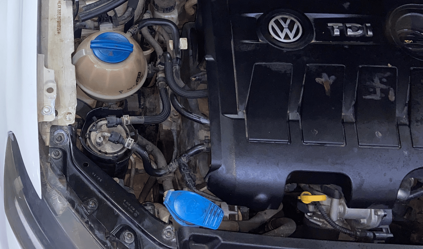 2016 Volkswagen Vento HIGHLINE 1.5 AT, Diesel, Automatic, 1,88,179 km, Engine View - Right