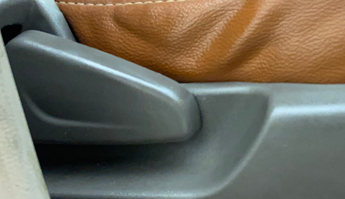 2016 Datsun Redi Go T (O), Petrol, Manual, 69,456 km, Driver Side Adjustment Panel