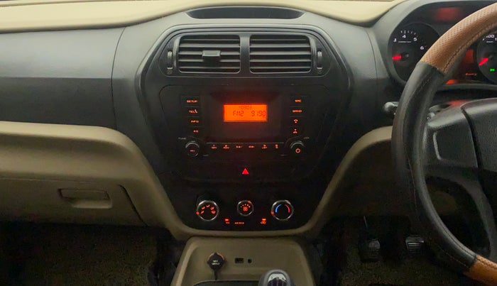 2018 Mahindra TUV300 T6 PLUS, Diesel, Manual, 79,816 km, Air Conditioner
