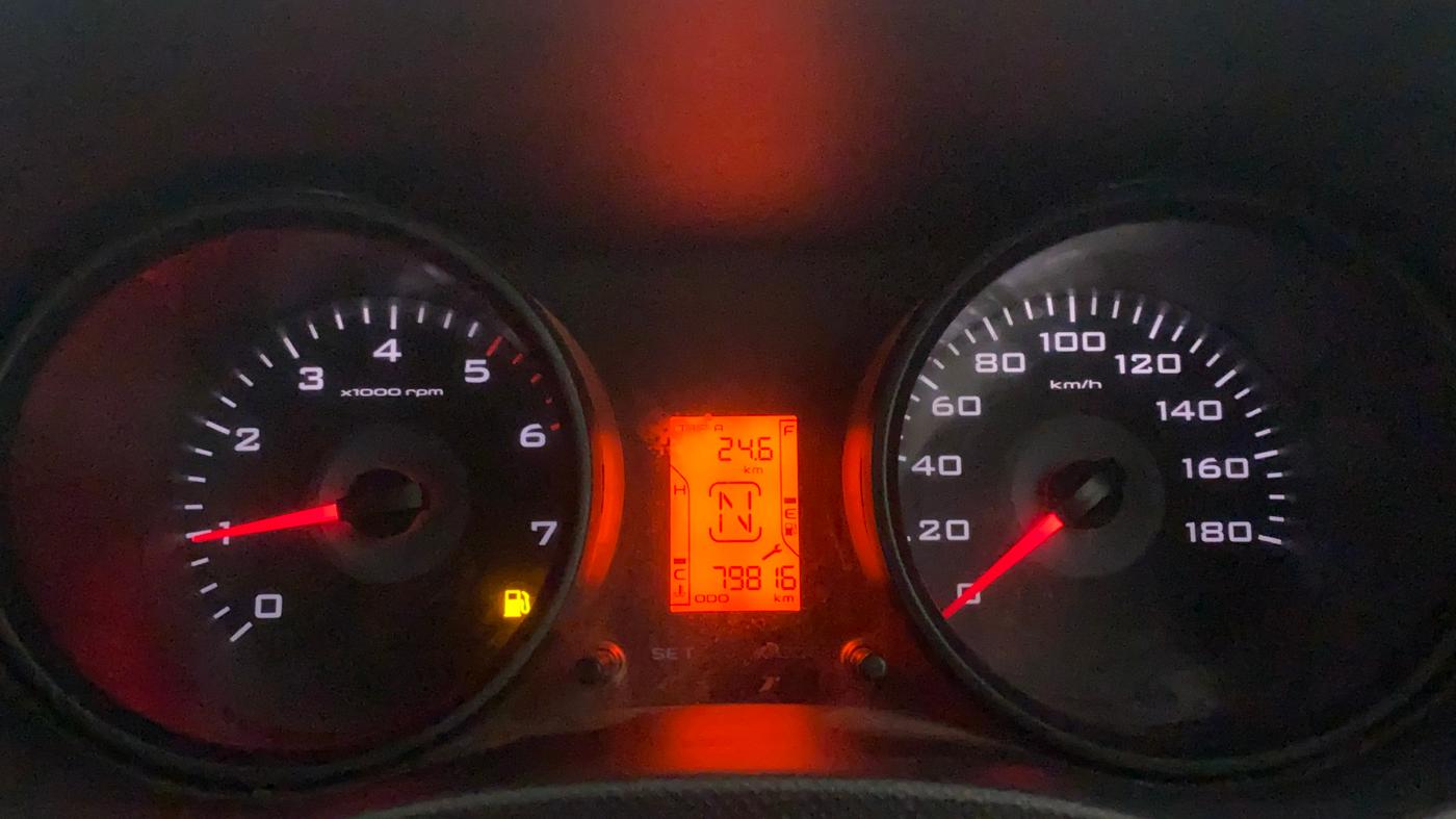 2018 Mahindra TUV300 T6 PLUS, Diesel, Manual, 79,816 km, Odometer Image