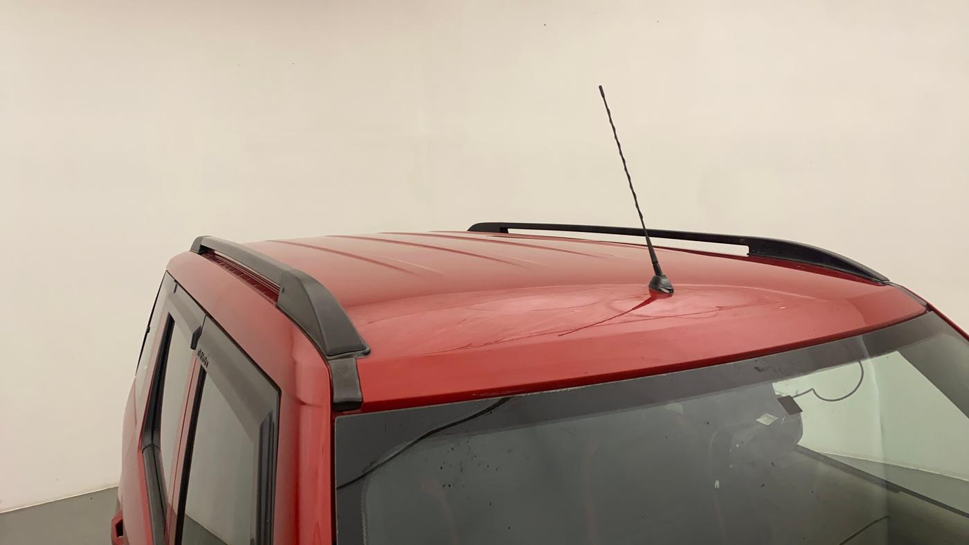 2018 Mahindra TUV300 T6 PLUS, Diesel, Manual, 79,816 km, Roof