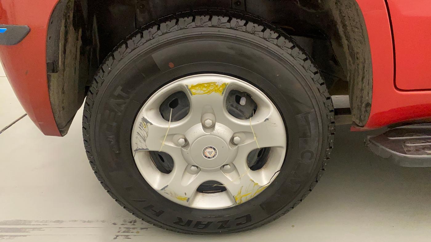 2018 Mahindra TUV300 T6 PLUS, Diesel, Manual, 79,816 km, Right Rear Wheel