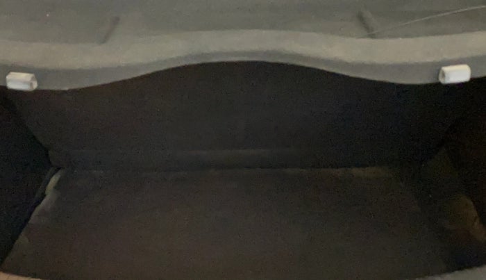 2014 Hyundai Grand i10 ASTA AT 1.2 KAPPA VTVT, Petrol, Automatic, 81,983 km, Boot Inside