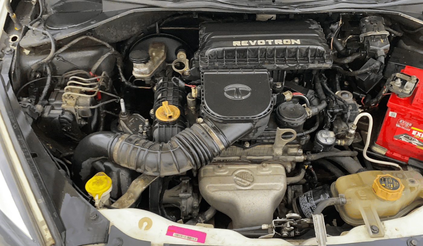 2018 Tata TIGOR XZA PETROL, CNG, Automatic, 77,001 km, Engine View - Right