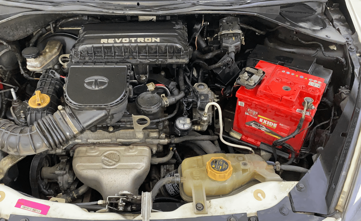 2018 Tata TIGOR XZA PETROL, CNG, Automatic, 77,001 km, Engine View - Left