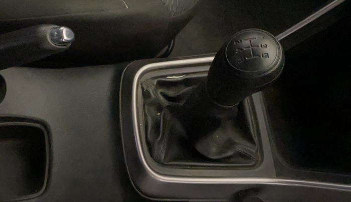 2021 Maruti S Cross SIGMA 1.5, Petrol, Manual, 19,639 km, Gear Lever