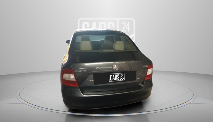 2016 Skoda Rapid 1.6 MPI STYLE PLUS AT, Petrol, Automatic, 64,845 km, Back/Rear