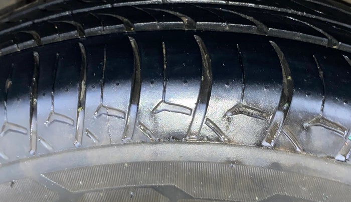 2018 Honda Amaze 1.2L I-VTEC S, CNG, Manual, 56,626 km, Right Rear Tyre Tread