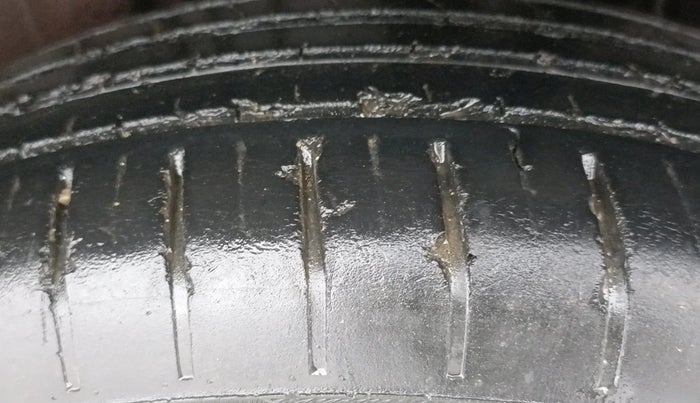 2022 Toyota Glanza S AMT, Petrol, Automatic, 55,454 km, Left Rear Tyre Tread