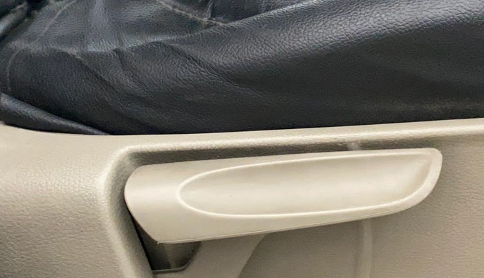 2013 Volkswagen Polo HIGHLINE DIESEL, Diesel, Manual, 88,482 km, Driver Side Adjustment Panel