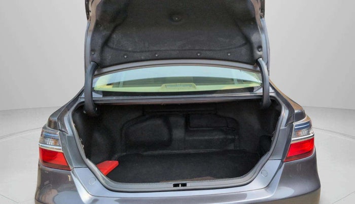 2016 Toyota Camry HYBRID, Hybrid, Automatic, 23,698 km, Boot Inside