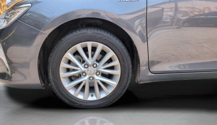 2016 Toyota Camry HYBRID, Hybrid, Automatic, 23,698 km, Left Front Wheel