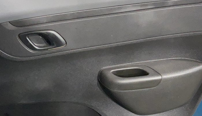 2021 Renault Kwid RXT 1.0 (O), Petrol, Manual, 23,674 km, Driver Side Door Panels Control