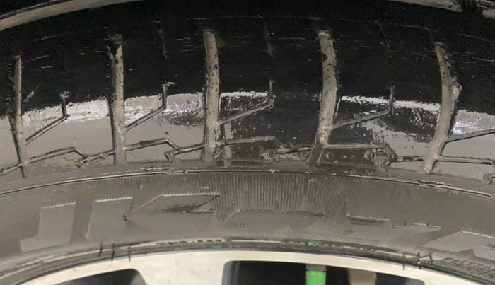 2020 Maruti S Cross ZETA 1.5, Petrol, Manual, 36,138 km, Right Front Tyre Tread