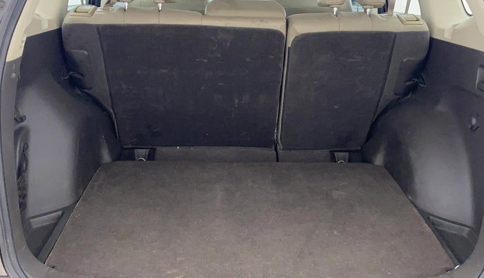 2015 Honda CRV 2.4L 4WD AVN AT, Petrol, Automatic, 1,03,278 km, Boot Inside