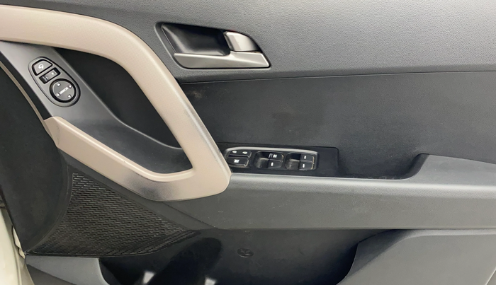 2018 Hyundai Creta SX 1.6 DIESEL, Diesel, Manual, 1,41,898 km, Driver Side Door Panels Control