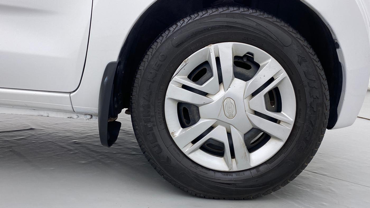 2017 Datsun Redi Go T (O), Petrol, Manual, 53,426 km, Right Front Wheel