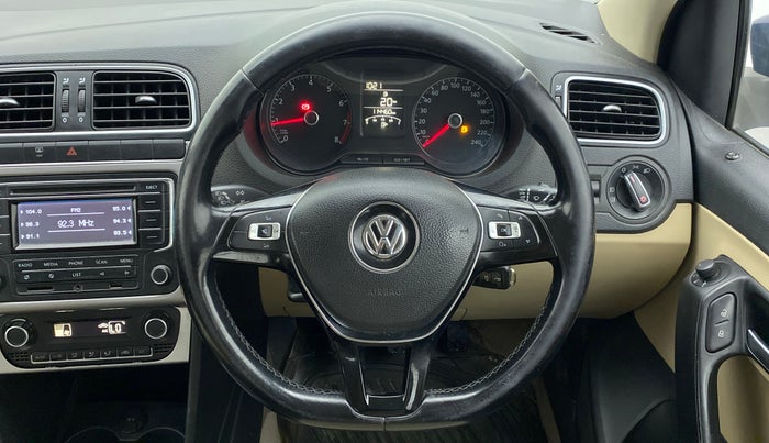 2014 Volkswagen Polo HIGHLINE1.2L, Petrol, Manual, 1,14,460 km, Steering Wheel Close Up