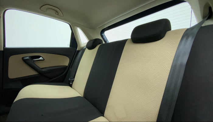 2014 Volkswagen Polo HIGHLINE1.2L, Petrol, Manual, 1,14,460 km, Right Side Rear Door Cabin