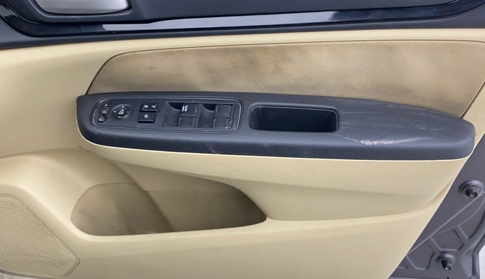 2019 Honda Amaze 1.5L I-DTEC S, Diesel, Manual, 67,254 km, Driver Side Door Panels Control