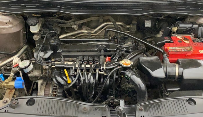 2013 Hyundai i20 ERA 1.2, CNG, Manual, 79,342 km, Engine View