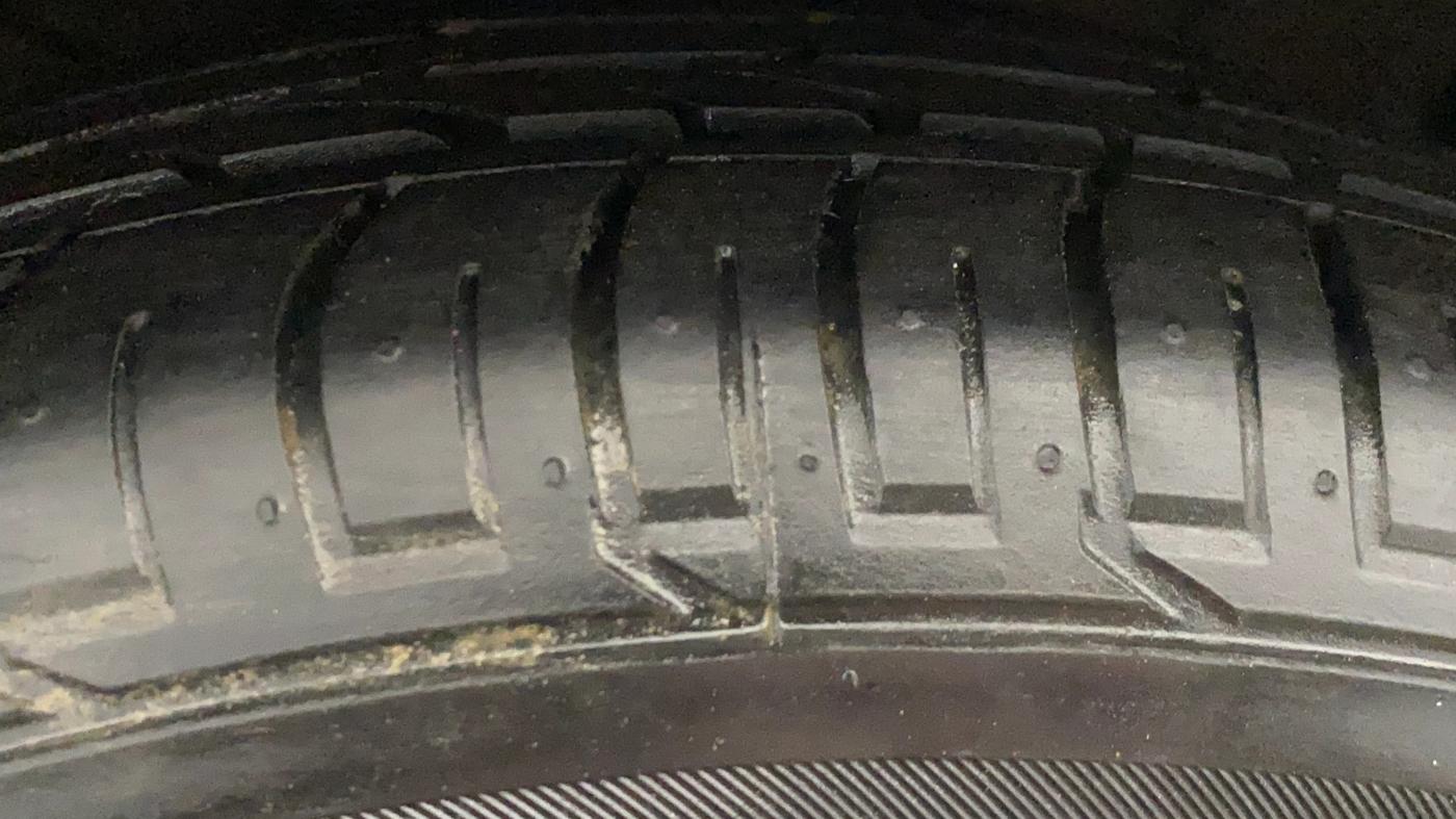 2019 Hyundai Creta SX AT 1.6 PETROL, Petrol, Automatic, 42,026 km, Right Front Tyre Tread