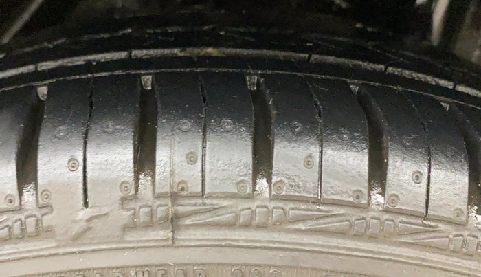 2016 Honda Amaze 1.2L I-VTEC SX, Petrol, Manual, 95,867 km, Left Rear Tyre Tread