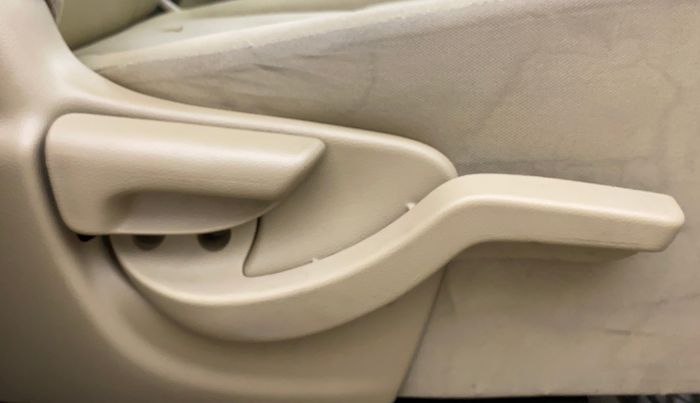 2016 Honda Amaze 1.2L I-VTEC SX, Petrol, Manual, 95,867 km, Driver Side Adjustment Panel