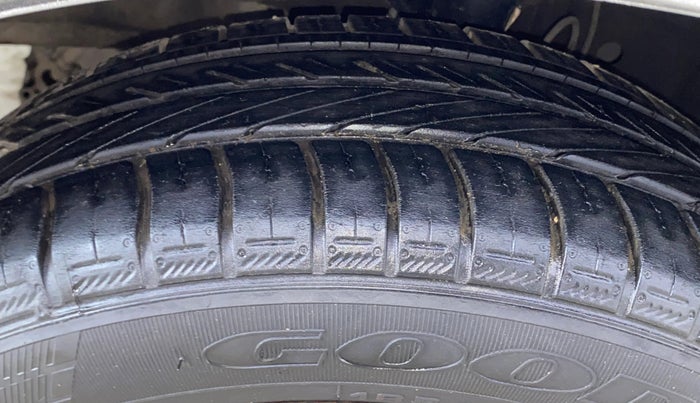 2015 Honda City 1.5L I-VTEC SV CVT, Petrol, Automatic, 69,844 km, Left Front Tyre Tread