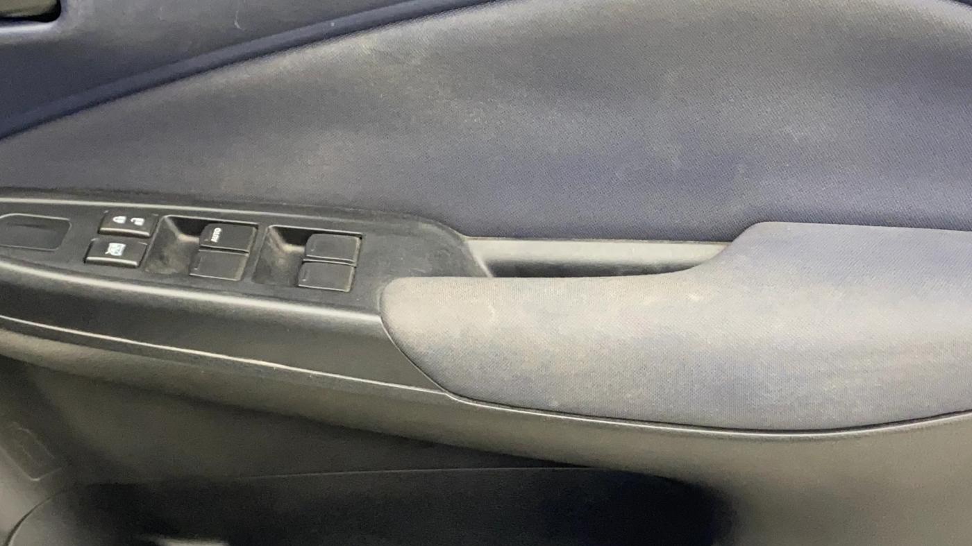 2022 Maruti Baleno SIGMA PETROL 1.2, Petrol, Manual, 38,066 km, Driver Side Door Panels Control