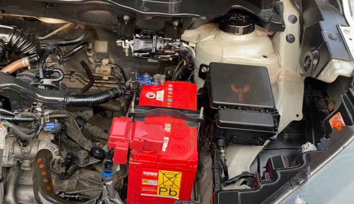 2020 Maruti XL6 ZETA MT, Petrol, Manual, 76,860 km, Engine View - Left