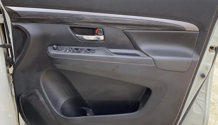 2020 Maruti XL6 ZETA MT, Petrol, Manual, 76,860 km, Driver Side Door Panels Control