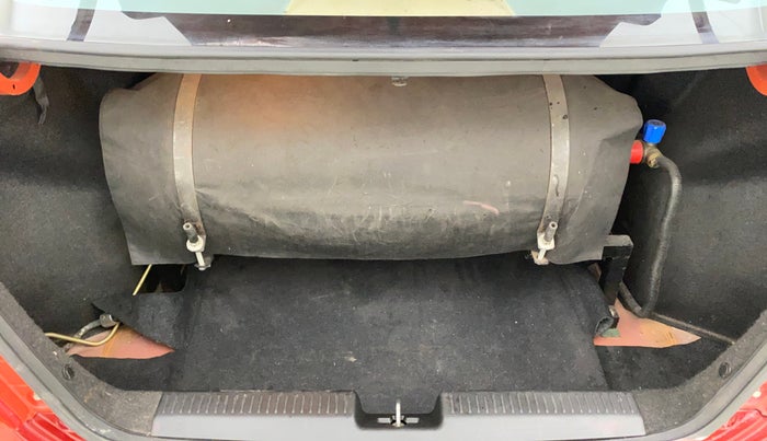 2021 Maruti Dzire VXI, CNG, Manual, 1,09,648 km, Boot Inside