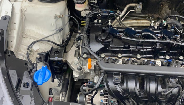 2024 Hyundai NEW I20 Sportz (O) 1.2 IVT, Petrol, Automatic, 36,096 km, Engine View - Right