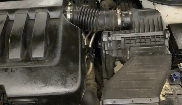 2023 Mahindra XUV700 AX7 Petrol MT 7 STR, Petrol, Manual, 24,144 km, Engine View - Left